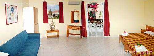 Karras Hotel 10